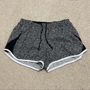 Nike Tempo Shorts - Size M
